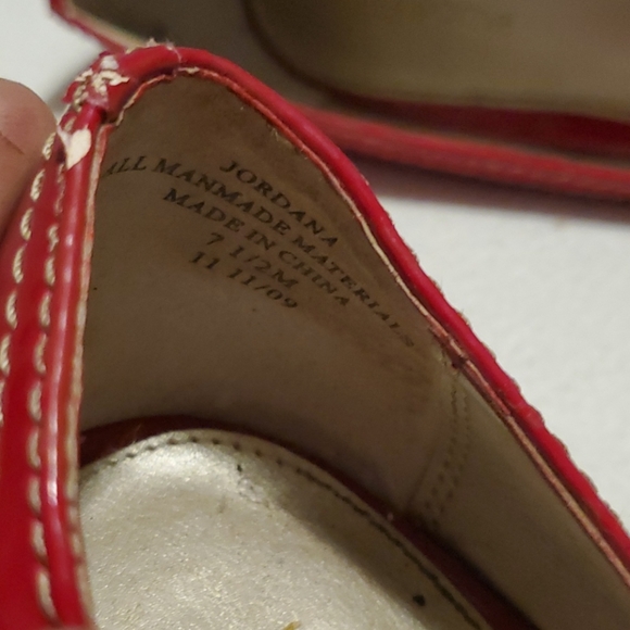 🔴GREAT DEAL🛍Liz Claiborne red heels 👠 EUC!!! - Picture 7 of 7